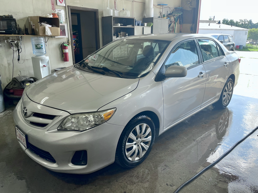 Silver 2012 Toyota Corolla LE